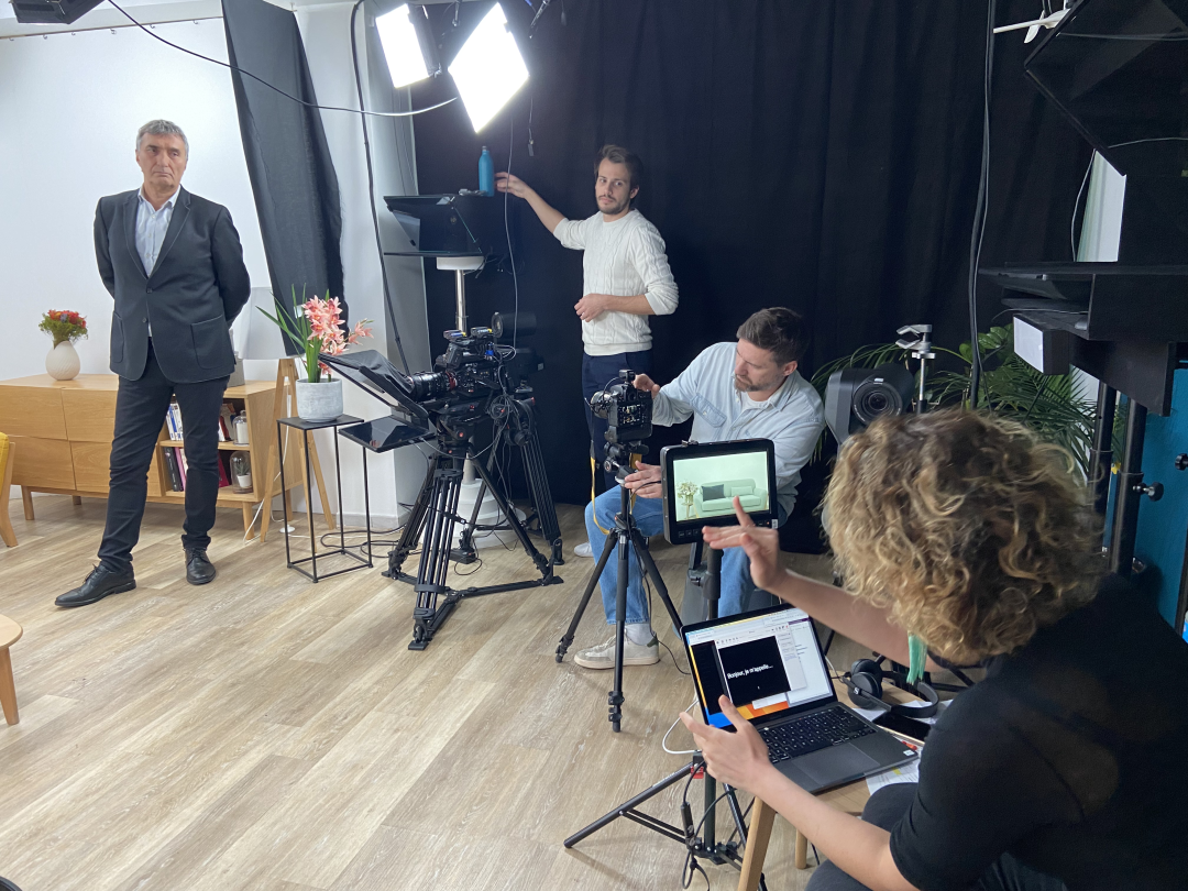 Le parfum. Des métiers. Une passion. - Fragrance Foundation France